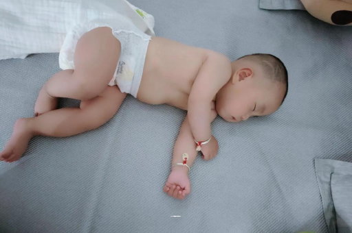 正定3个月宝宝怎么抱
